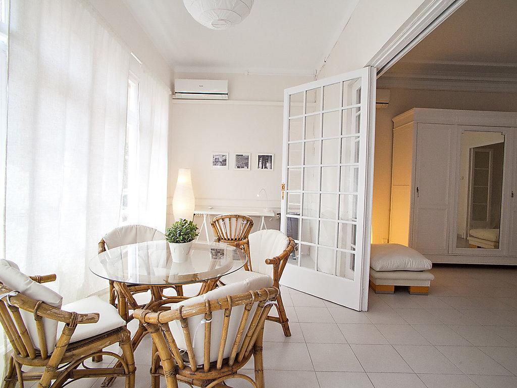 Apartment Sants-Les Corts Galileu By Interhome Barcelona Kamer foto