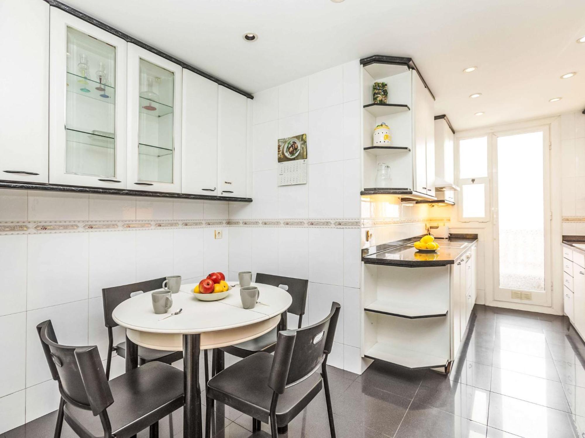 Apartment Sants-Les Corts Galileu By Interhome Barcelona Buitenkant foto