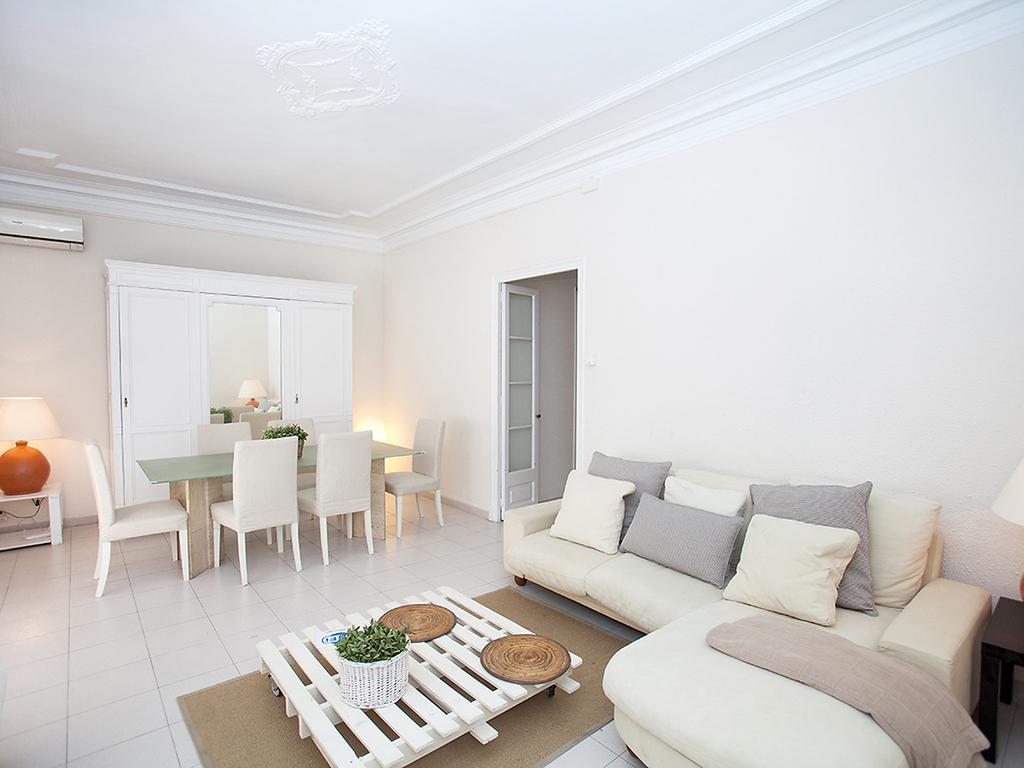 Apartment Sants-Les Corts Galileu By Interhome Barcelona Buitenkant foto